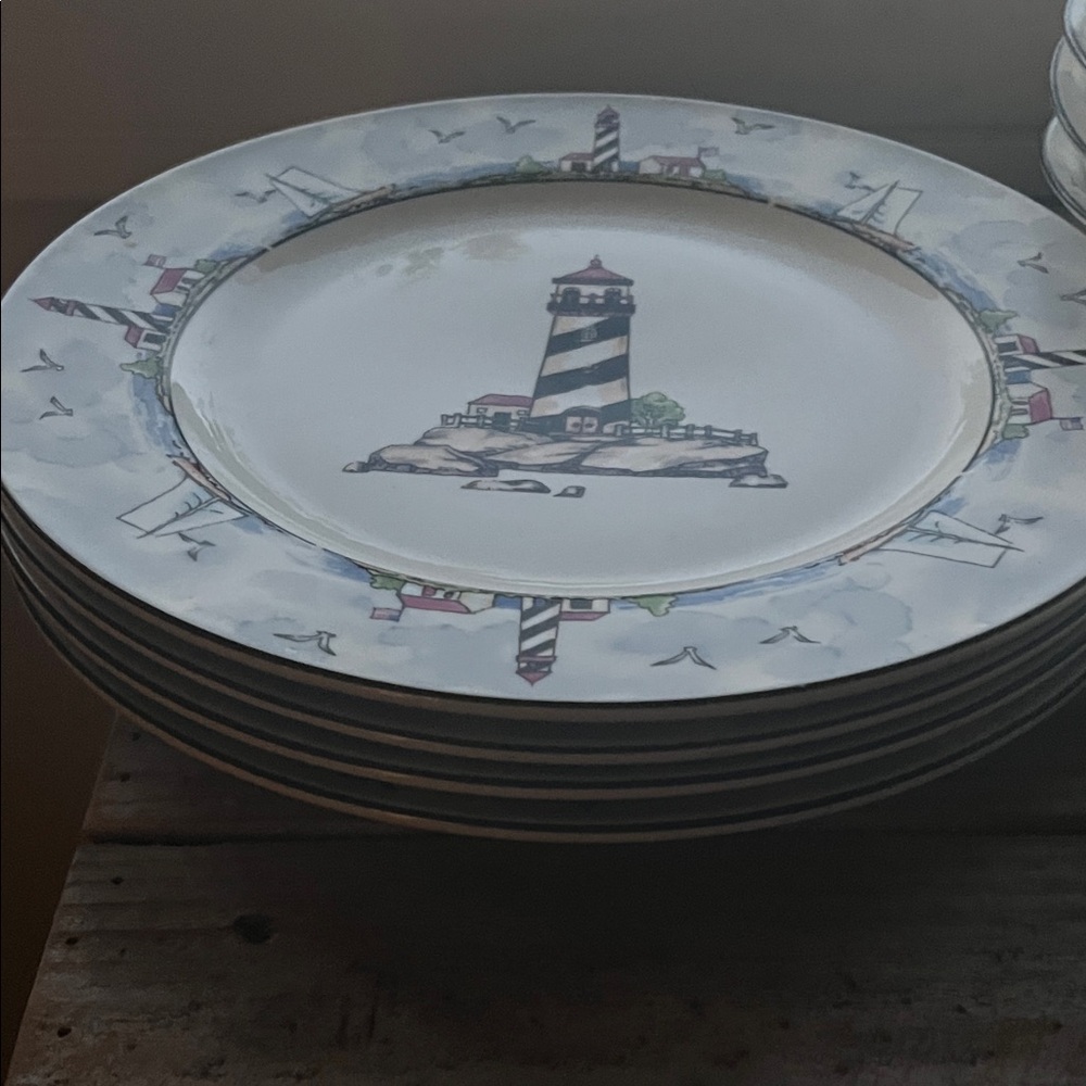 Lighthouse Design Dinnerware Set - Picture 6 of 9